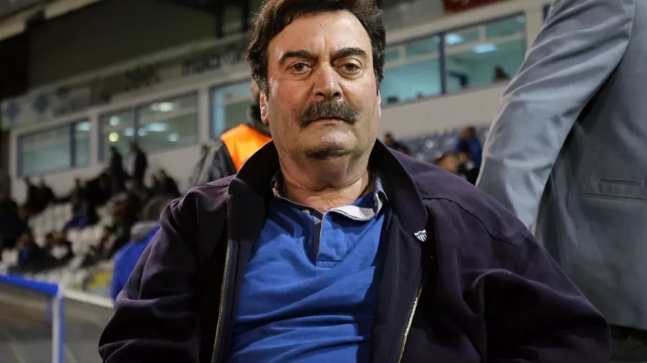 "Θα έλεγα στον Χαμπουλλά ότι τα υπονοούμενα για το πρόσωπο μου τον προσβάλλουν παρά με αγγίζουν"