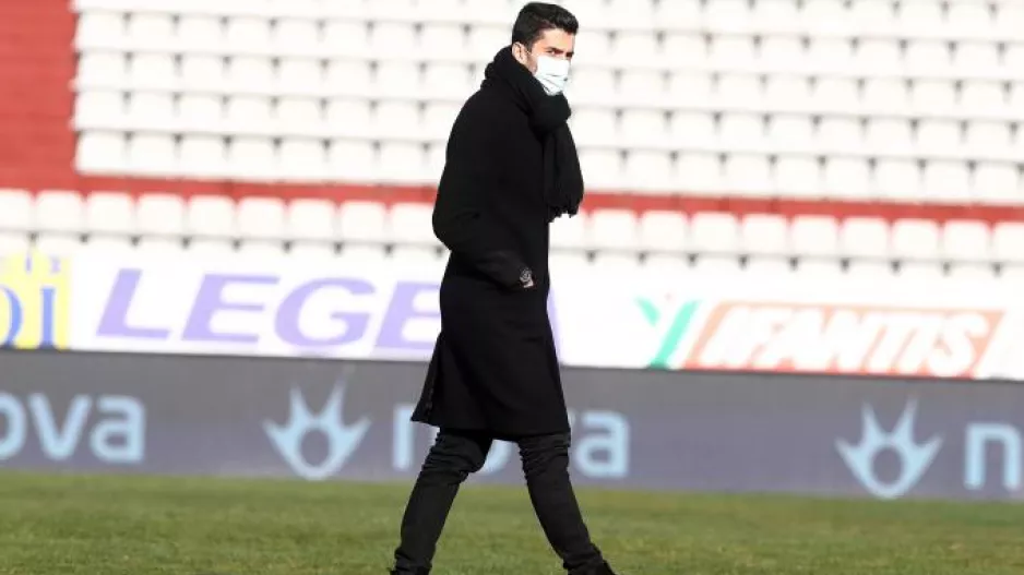 AEK: Ματιές στην Γαλλία για στόπερ και αριστερό μπακ