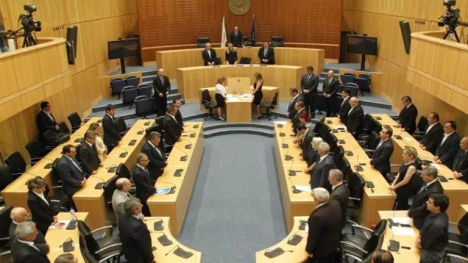 Η ΛΙΣΤΑ με τα κόκκινα δάνεια Πολιτικά Εκτεθειμένων Προσώπων