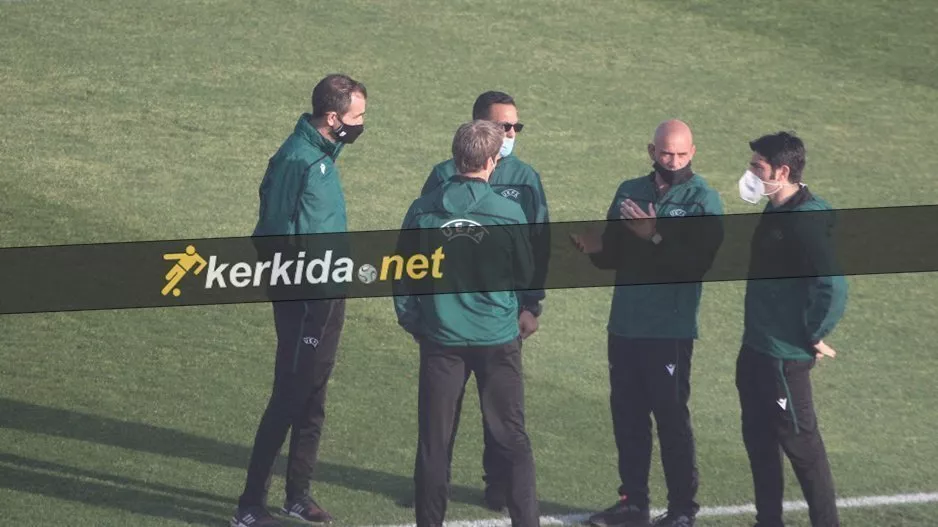 Oι Κύπριοι ρεφ ξεναγούν τους Ιταλούς στο ΜΑΚ