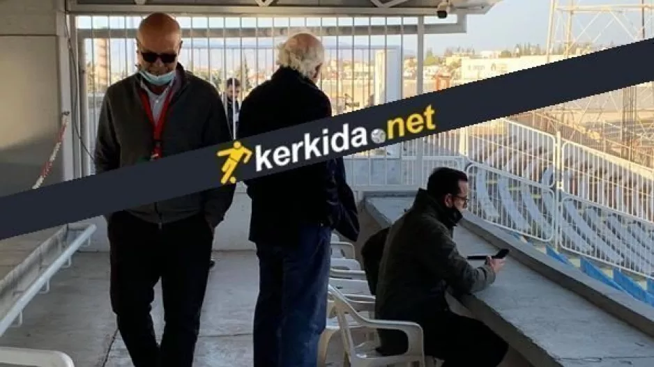 Ανήσυχος ο πρόεδρος... στην ανάπαυλα