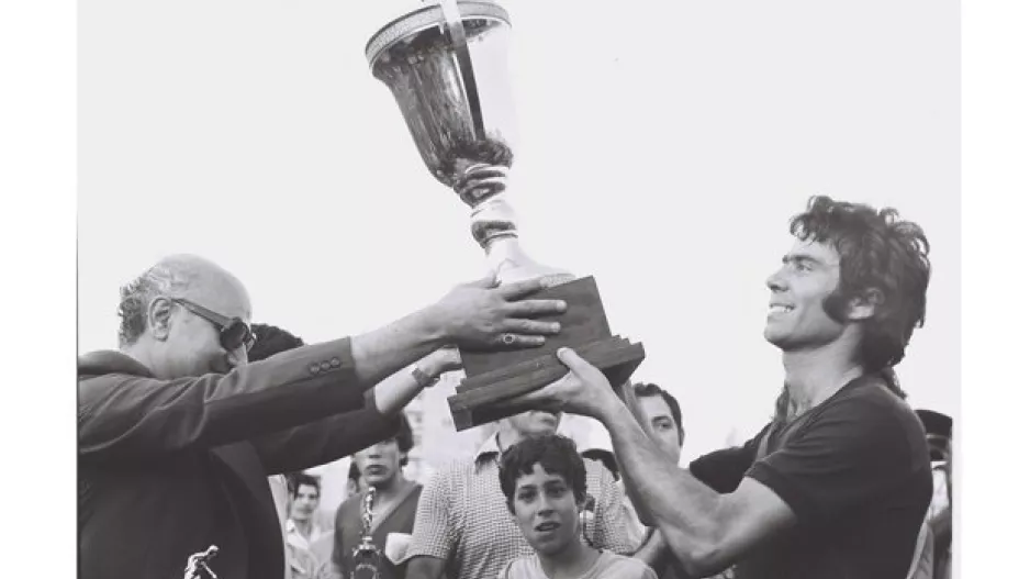 Τα "μαυροπούλια" πετάνε για το 2ο μετά το 1977! 