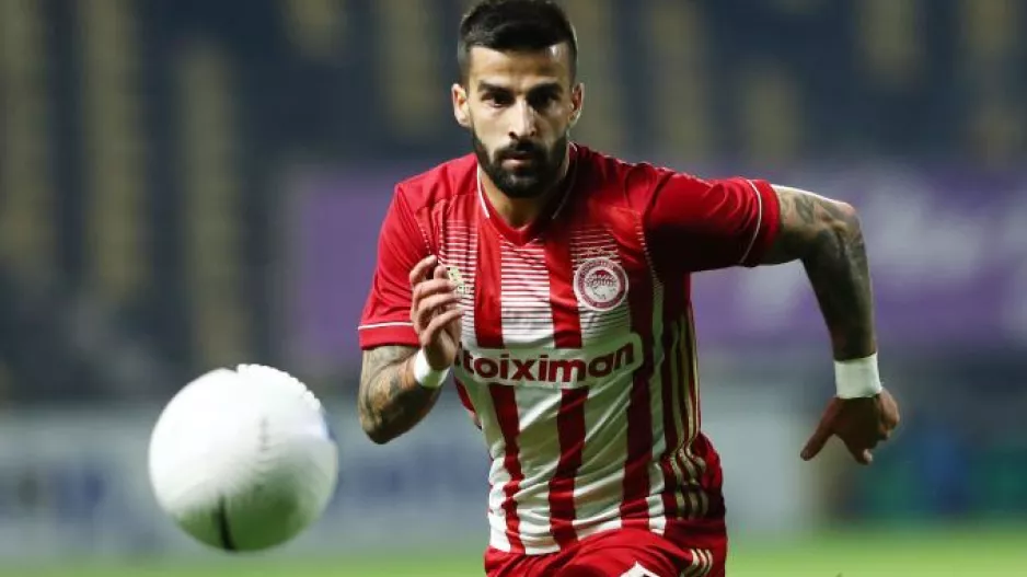 Με 4-4-2 και εκπλήξεις κόντρα στον Αστέρα ο Ολυμπιακός 