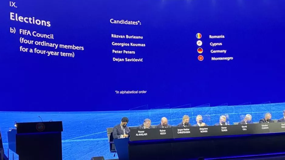 Για άλλα τέσσερα χρόνια στην Ε.Ε της FIFA ο Κούμας