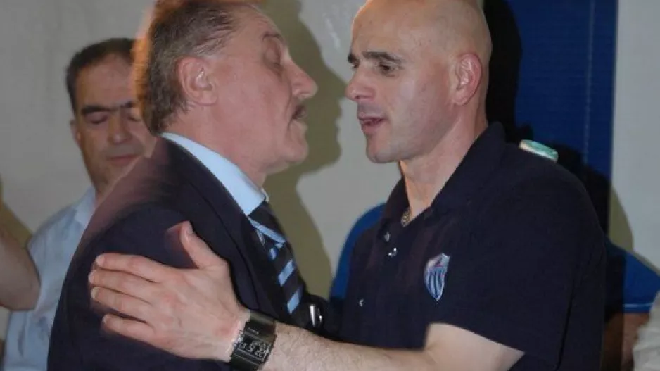Μαντζουράκης/Ανόρθωση