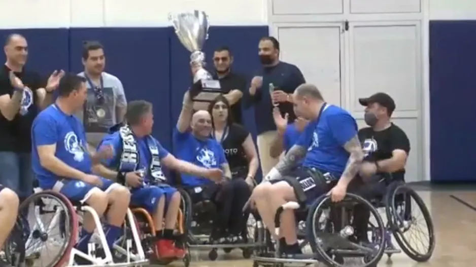 (ΒΙΝΤΕΟ) Η απονομή Κυπέλλου στον Apollon Wheelchair Basketball