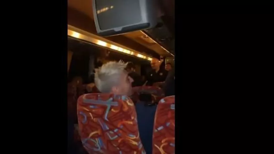 Πάρτι στο Λεωφορείο για Λεμεσό! (βίντεο)