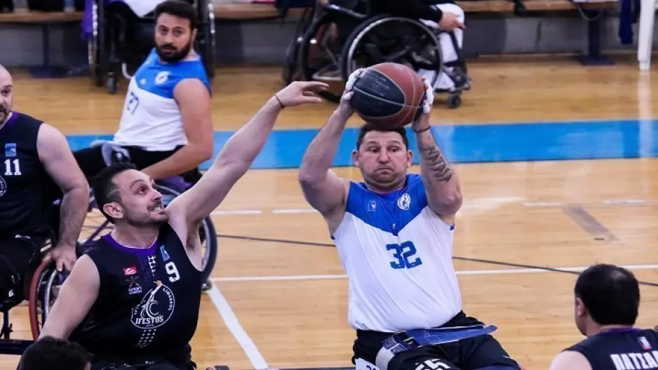 Τελικός με Απόλλων και Ήφαιστο 