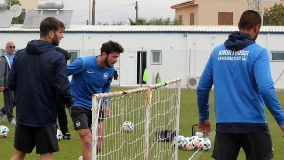 Πλάνα από "Αντώνης Καράς" ενόψει ΑΠΟΕΛ (φώτος/βίντεο)