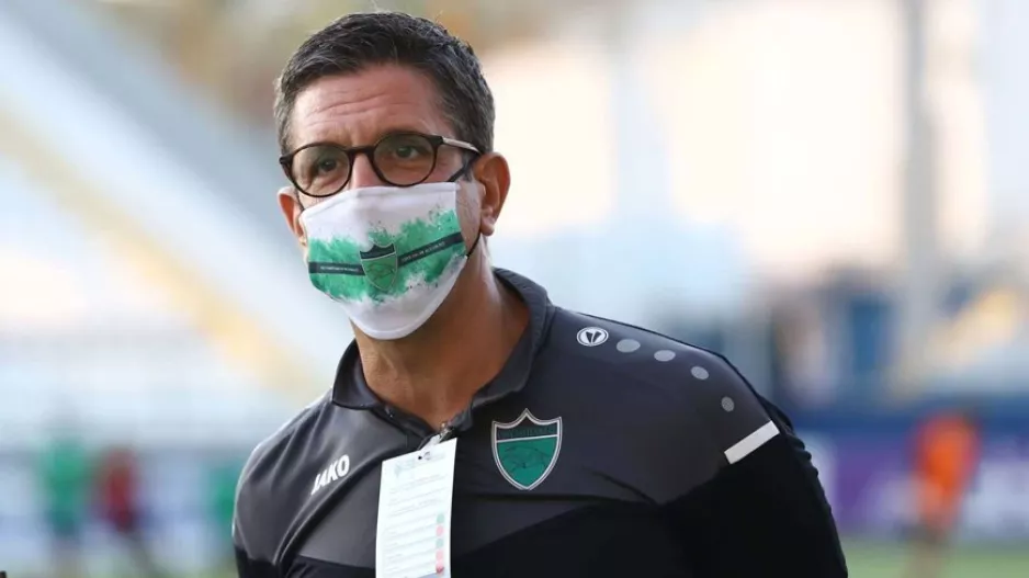 Πρωινό ξέσπασμα/"Χωρίς τη συγκατάθεση μου-Θα τους δώσω να λύσουν"