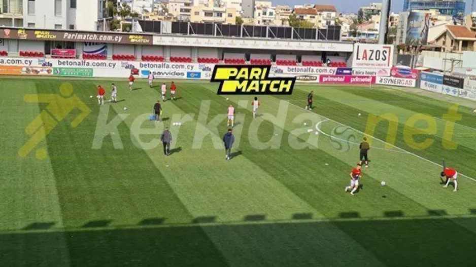 Η εντεκάδα της Νέας Σαλαμίνας