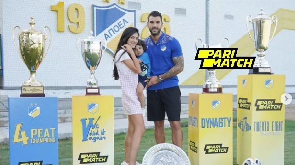 ΜΕΡΚΗΣ: "H οικογένειά μου, η κληρονομιά μου" (φώτος)
