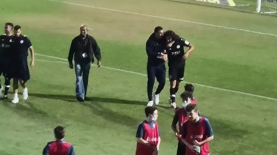 Ο κόουτς και ο σκόρερ