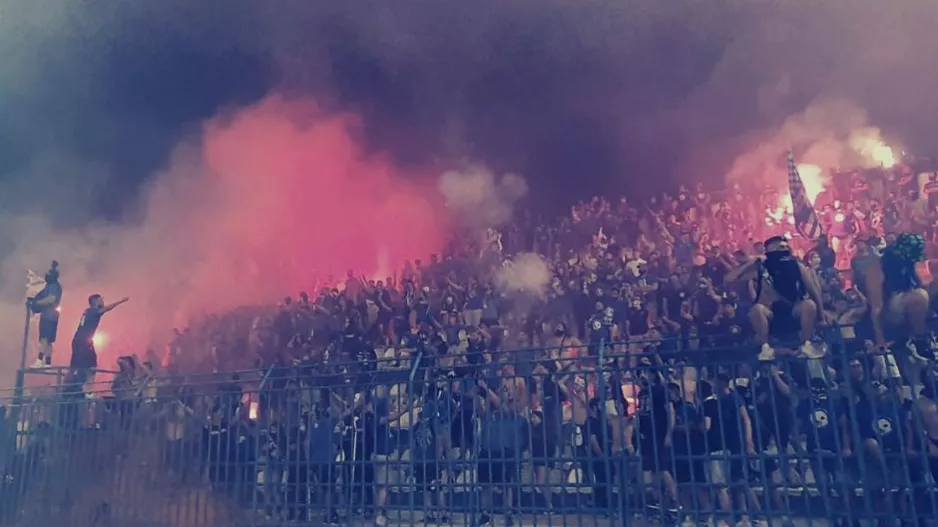 ΜΑΧΗΤΕΣ/Ανάρτηση