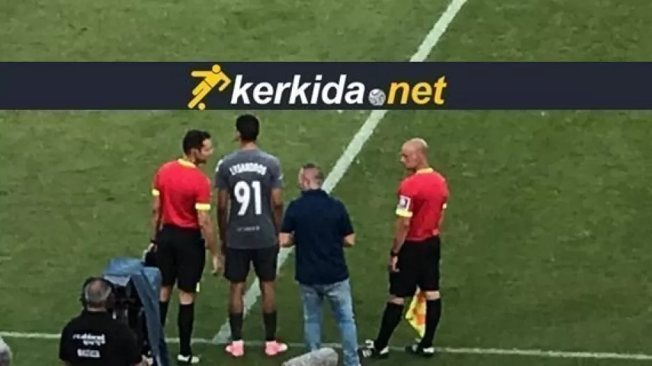 Nτεμπούτο σε ηλικία 15 ετών!
