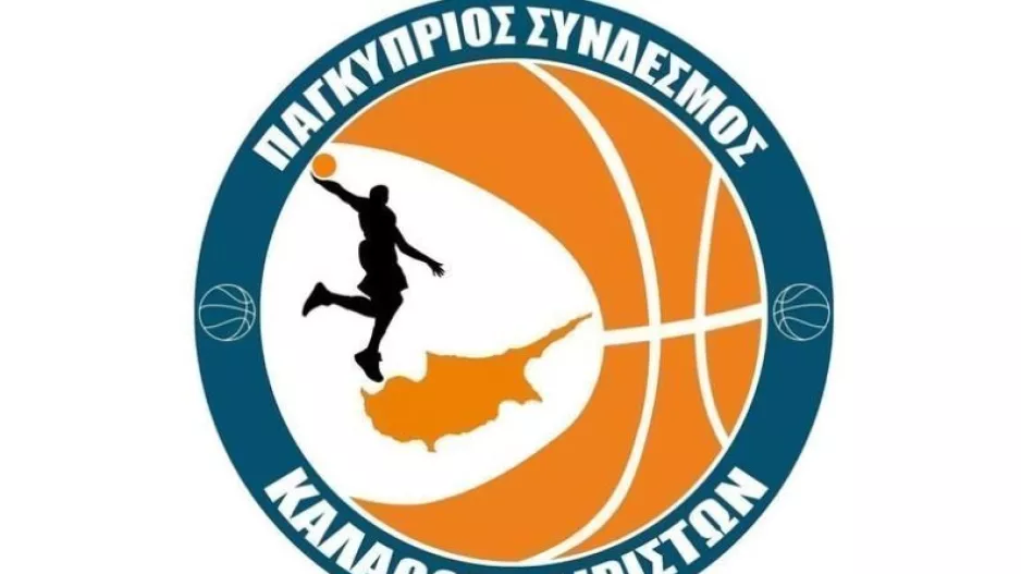 "Η συνέχιση του πλάνου με τρεις ξένους είναι μονόδρομος"