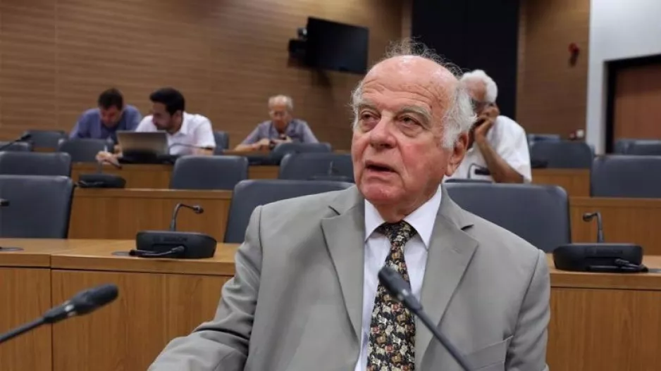 "Έφυγε" από τη ζωή ο Νίκος Ρολάνδης