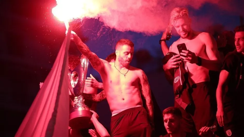 Πάρτι μέχρι το ξημέρωμα για τον Κυπελλούχο ΠΑΟΚ στη Θεσσαλονίκη (φώτος)