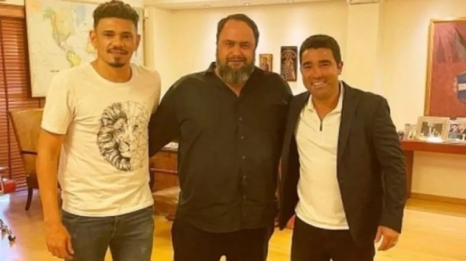 Ο Μαρινάκης ανέβασε φωτογραφία με Ντέκο και Τικίνιο