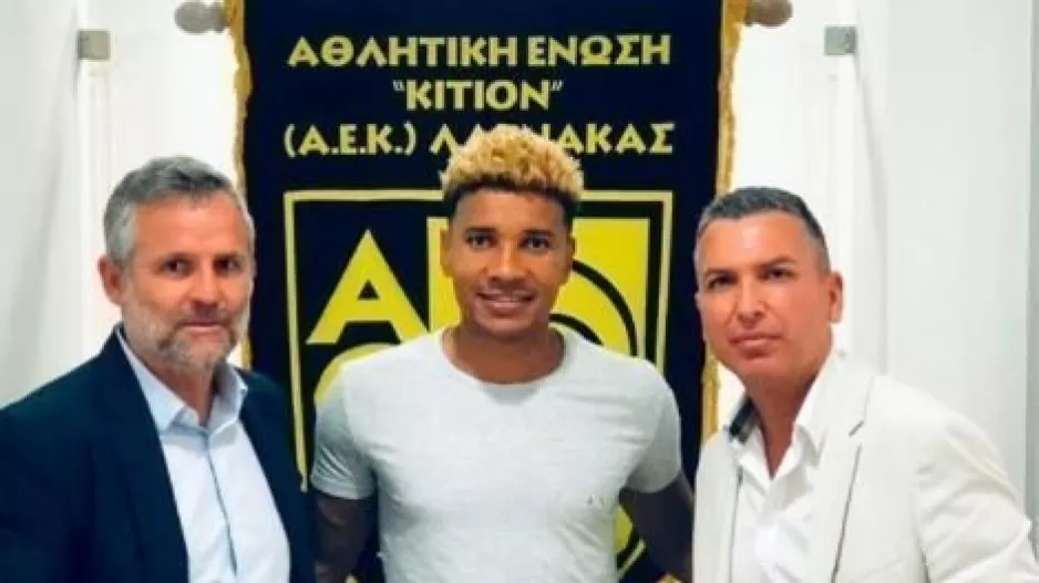 Τιάγκο/Πρώτη ανάρτηση για ΑΕΚ