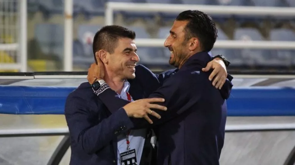 Και οι δύο;;;