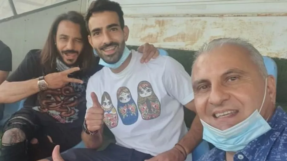 Θωμάς με Στάθαρο και Μάριο/Τι τους... ενώνει