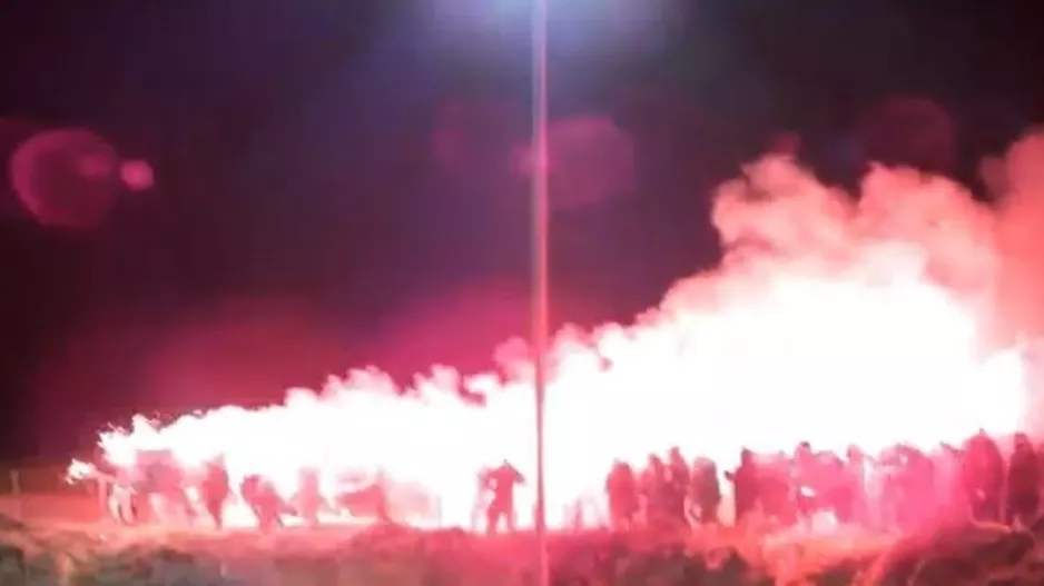 ΘΥΡΑ 9/"Είμαστε πιο κοντά από ποτέ- Χωρίς πολλά λόγια και φανφάρες"