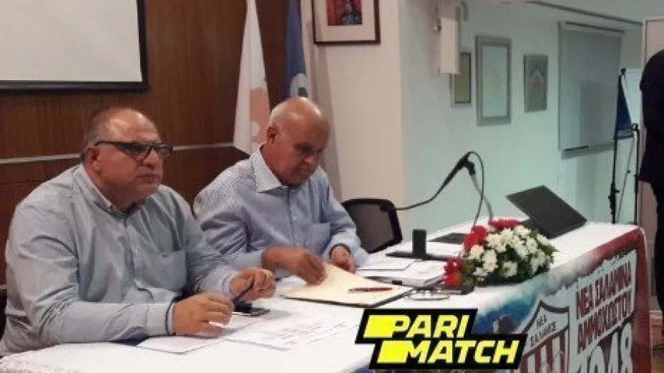 Επίκεινται αποχωρήσεις και…  διοικητικό αδιέξοδο 