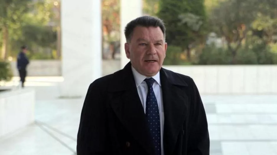 «Πρέπει να υπερασπιστώ τα τίμια χρήματα που έχω βάλει στην ΑΕΛ»