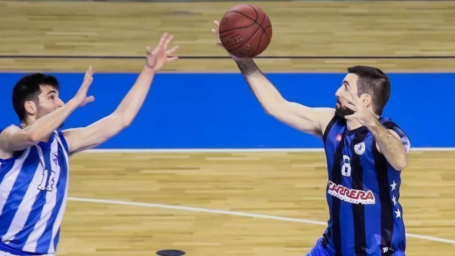 Ανόρθωση και Αχιλλέας αρχίζουν τη μάχη τίτλου