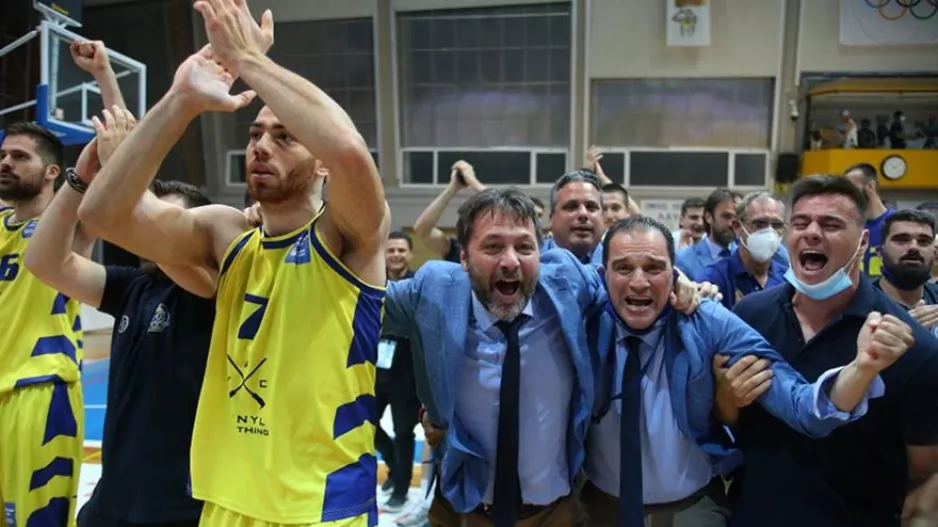 Γιατί ποντάρει σε απόρριψη της ένστασης