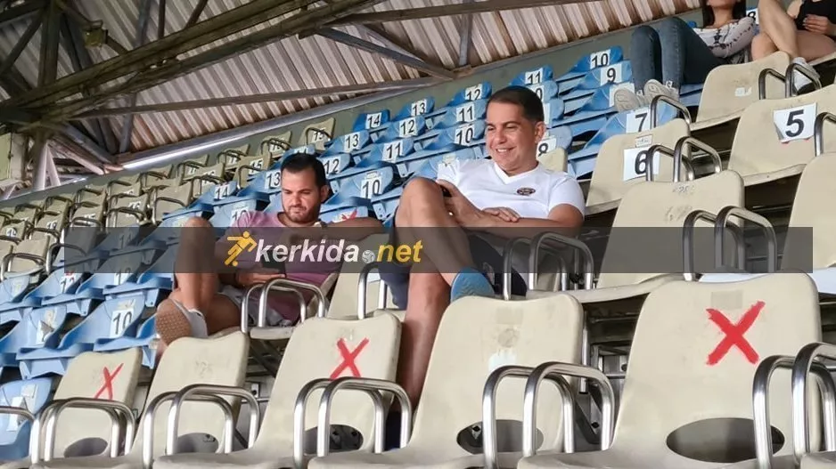 Κίρζης και Κιννής στην κερκίδα