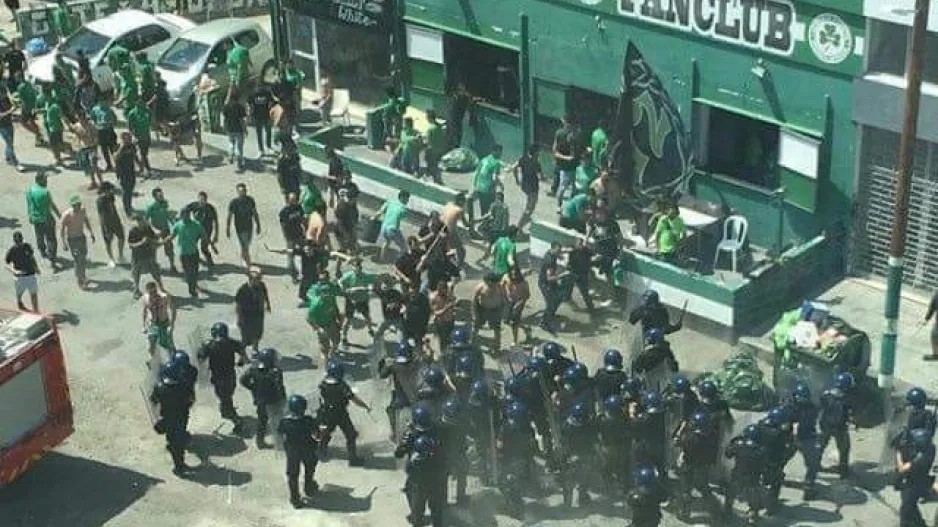 ΘΥΡΑ 9/Βολές... κατά Αστυνομίας: "Μπούκαραν κρυφά στο οίκημά μας"