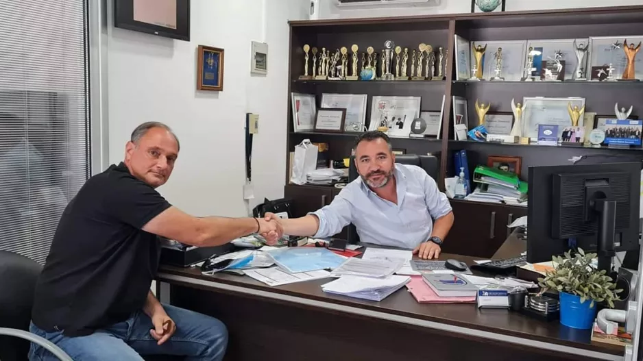 Συμφωνία με Πράσσο