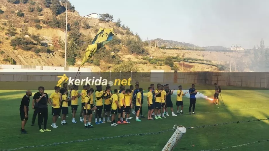 Oι νέοι "τρελλάθηκαν"!