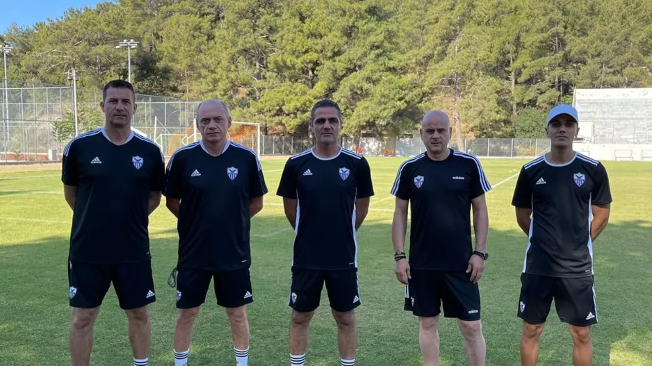Tιμούρ - τιμ περιμένουν Λάφερτι στις Πλάτρες! 