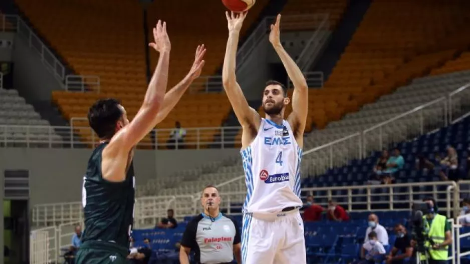 Προληπτικά εκτός 12άδας με Σερβία ο Παπαγιάννης