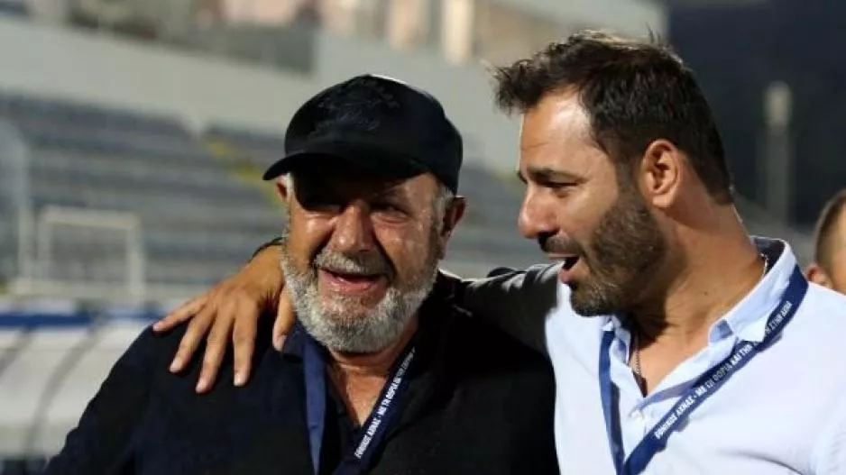Δεν κοιμάται!
