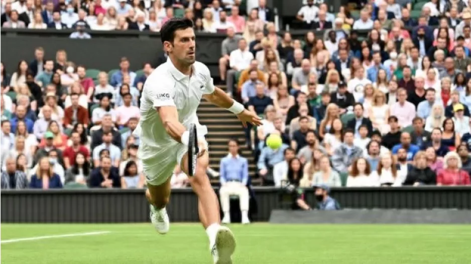 Με ανατροπή στον 2ο γύρο του Wimbledon ο Τζόκοβιτς