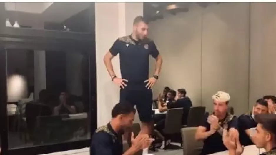Τούρτα στον "Mr Riou"