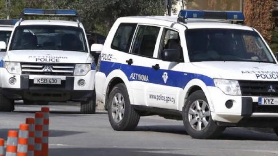 Πατέρας ταμπουρώθηκε σπίτι και δεν έδινε το παιδί του