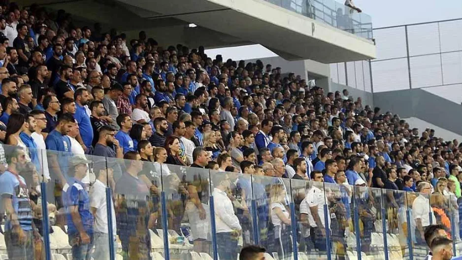 Υπενθυμίζει... για τα διαρκείας