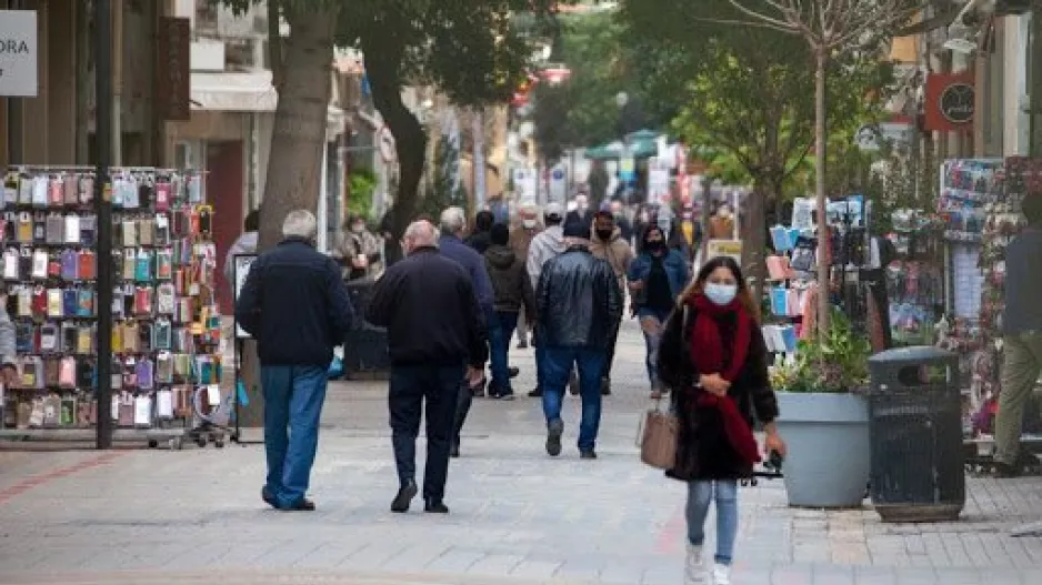 Τα κίνητρα που εξετάζει η Κυβέρνηση για εμβολιασμούς/Ρεπορτάζ offsite