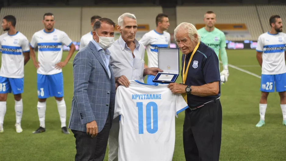 Τιμή... στον θρύλο! 