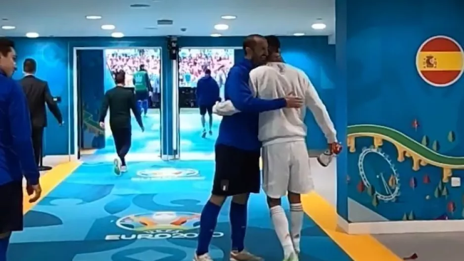 Αγάπη και στον Μπουσκέτς ο μέγας Κιελίνι! 