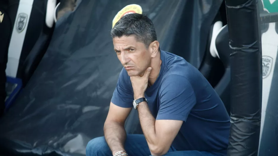 Ξανά στον πάγκο 