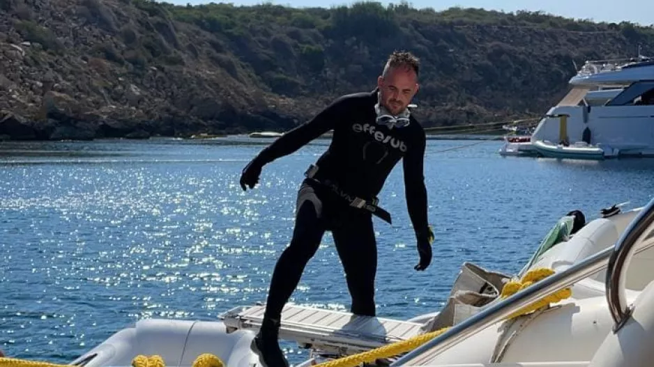 Ο Μασιάς λίγο πριν πέσει στο... νερό!