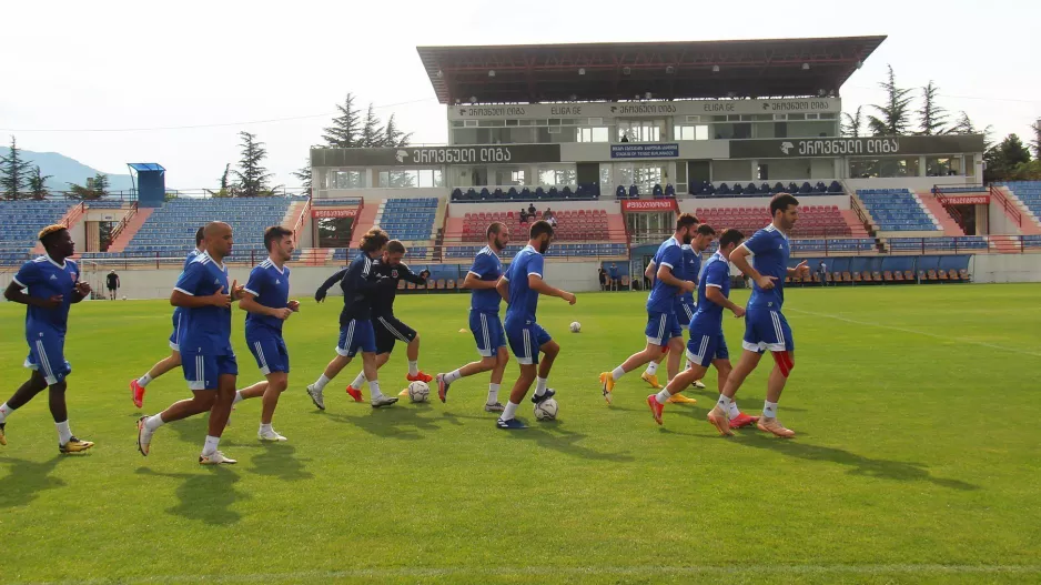 FC Dila Gori/Απόλλων