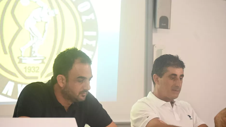 Πρώτη συνάντηση με τους ποδοσφαιριστές