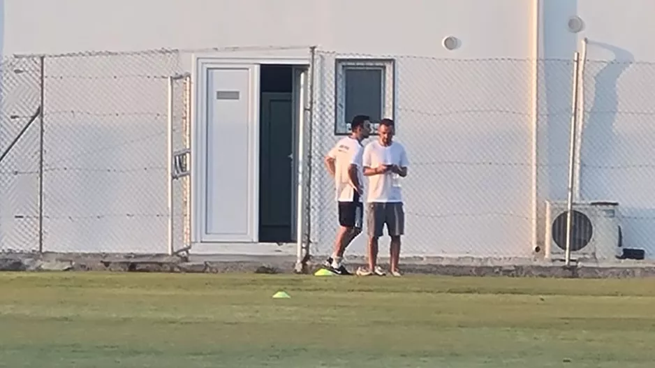 Παρών... σαν "θεατής"